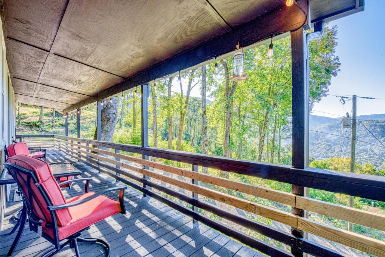 Chipmunk Lane Villa Maggie Valley Exterior photo