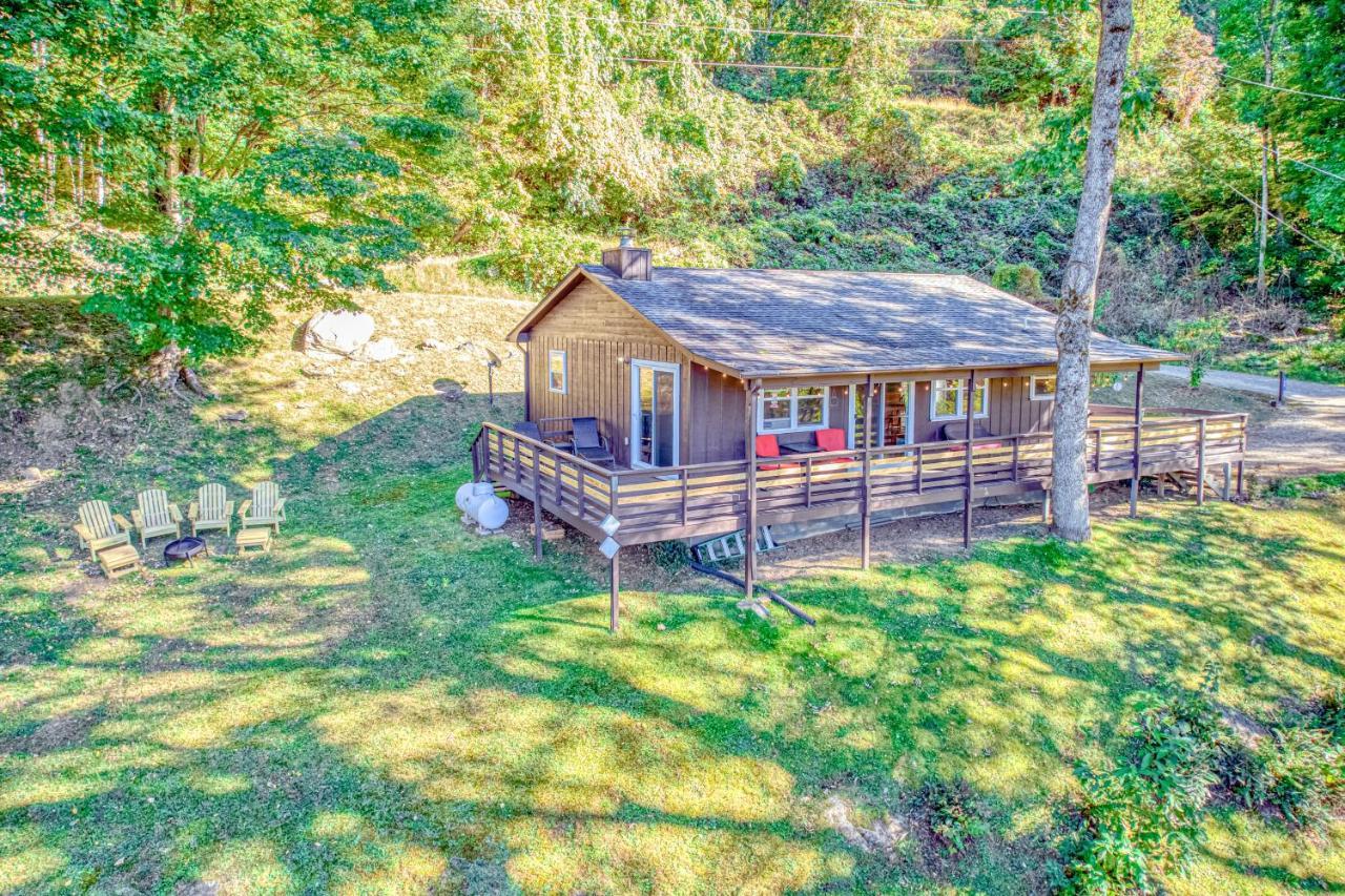 Chipmunk Lane Villa Maggie Valley Exterior photo